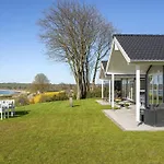 Lander - 20m From The Sea By Interhome