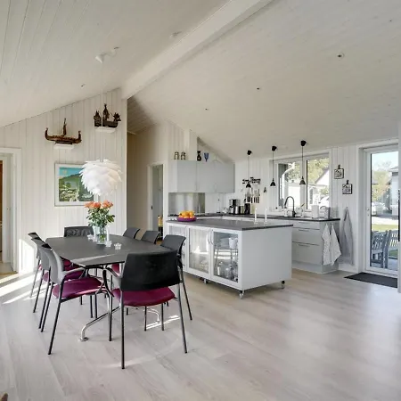 度假居 Lander - 20m From The Sea By Interhome