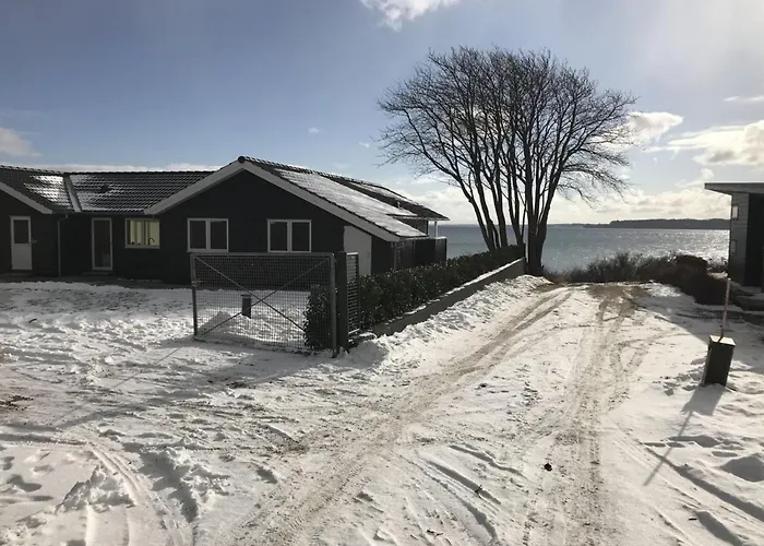 Lander - 20m From The Sea By Interhome *